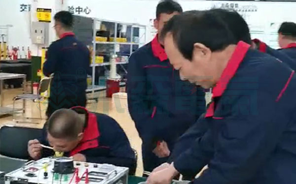 走進木森電氣學員一起元宵節