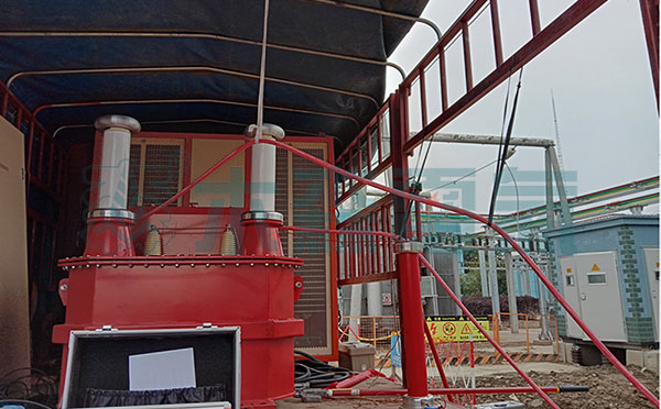 110KV變壓器感應局放試驗現場